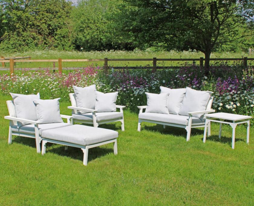 Maiori Design NC Classique Two Seat Aluminium Outdoor Sofa Set In White