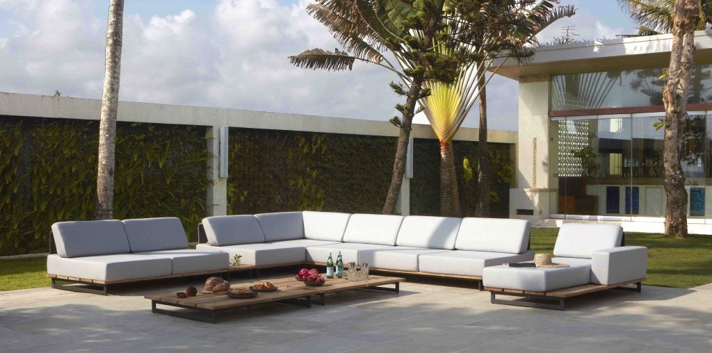 Skyline Design Ona Modular Large Outdoor Corner Sofa Set with Chaise