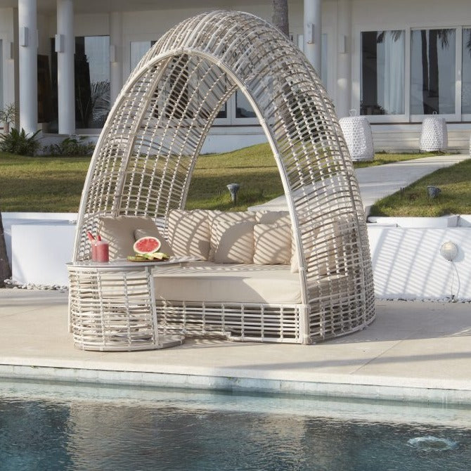 Skyline Design Surabaya Kubu Off White Rattan Garden Daybed